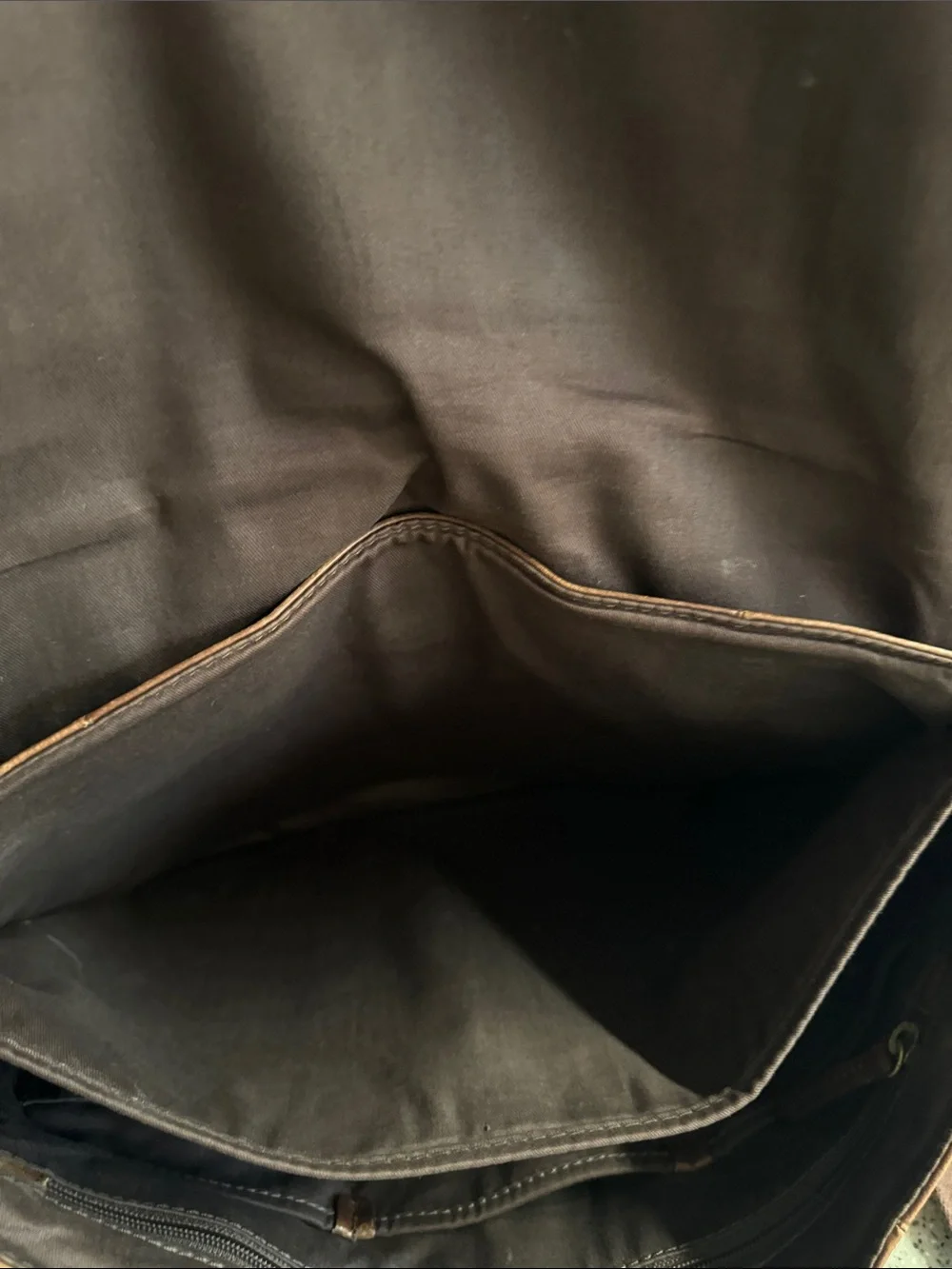 Vintage Fossil Large Leather Messenger Bag - Brown -